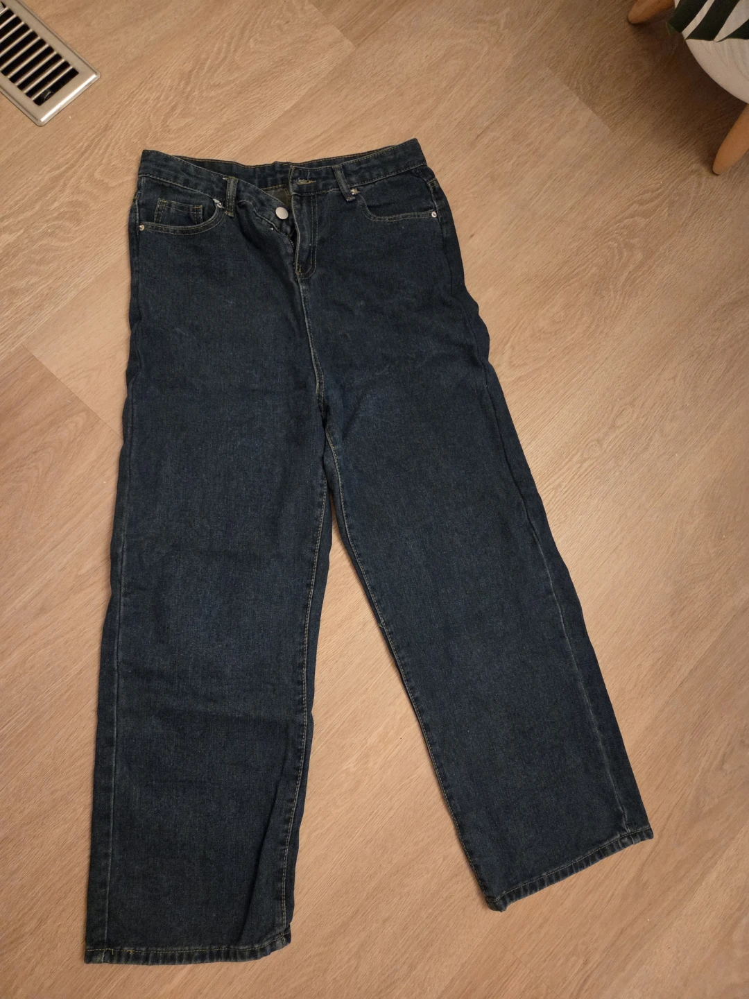 High waisted, wide leg jeans, M