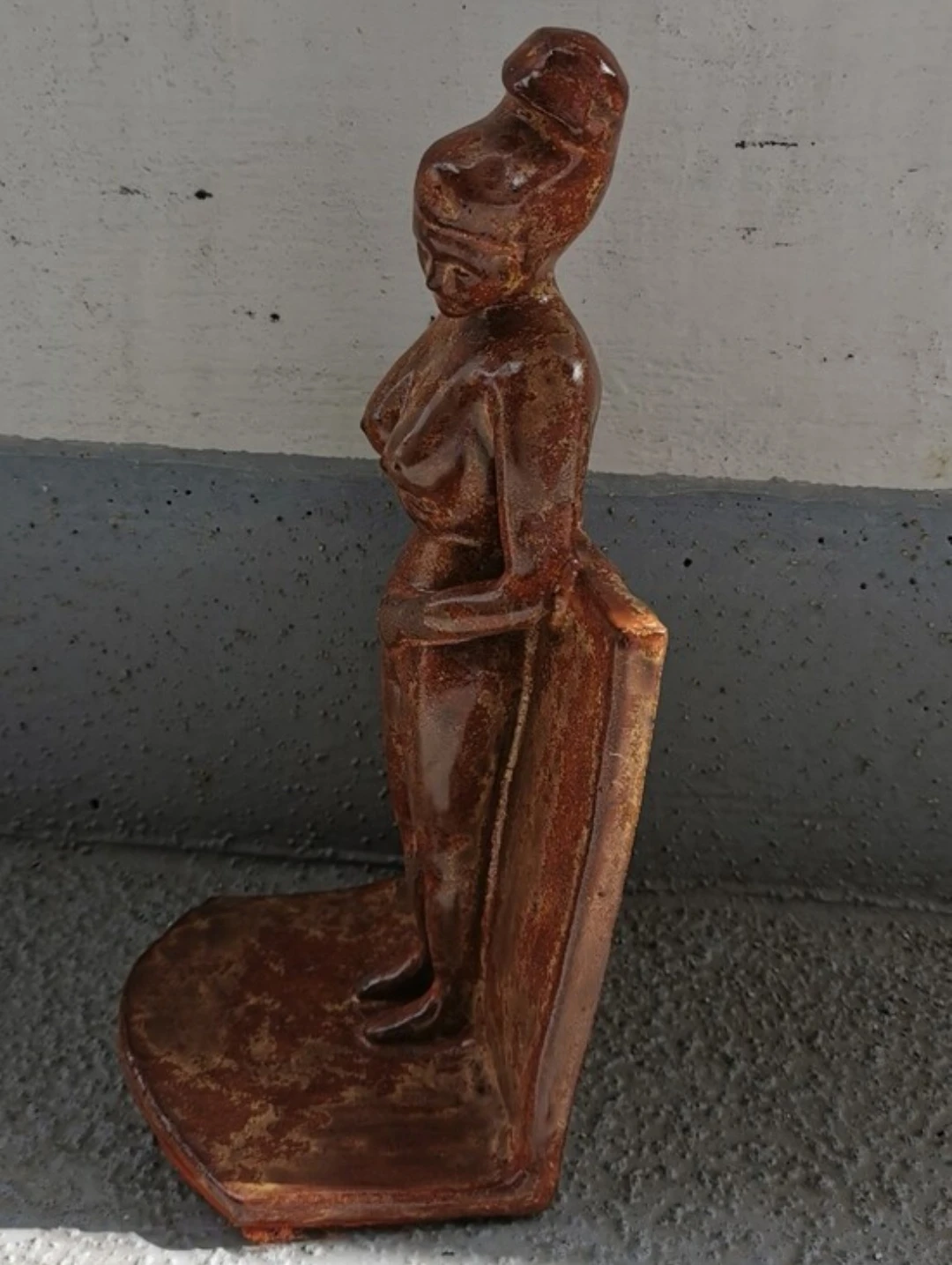 Vintage Art Deco Style Figural Female Pottery Bookend - photo 3