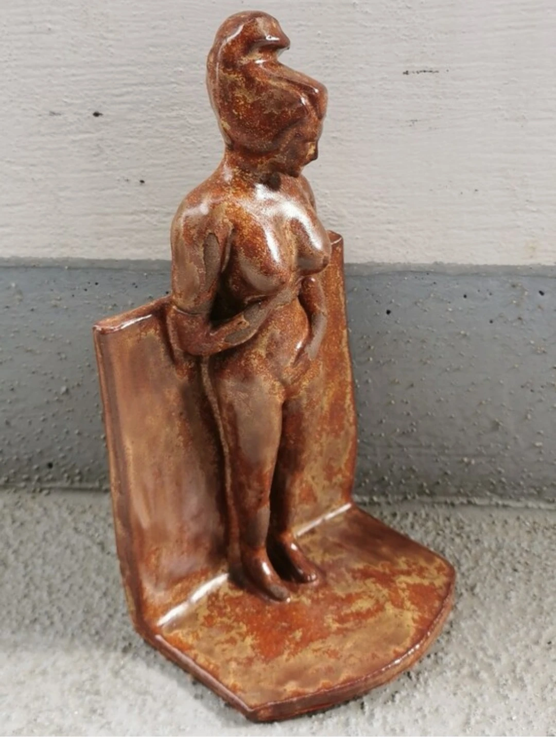Vintage Art Deco Style Figural Female Pottery Bookend - photo 5