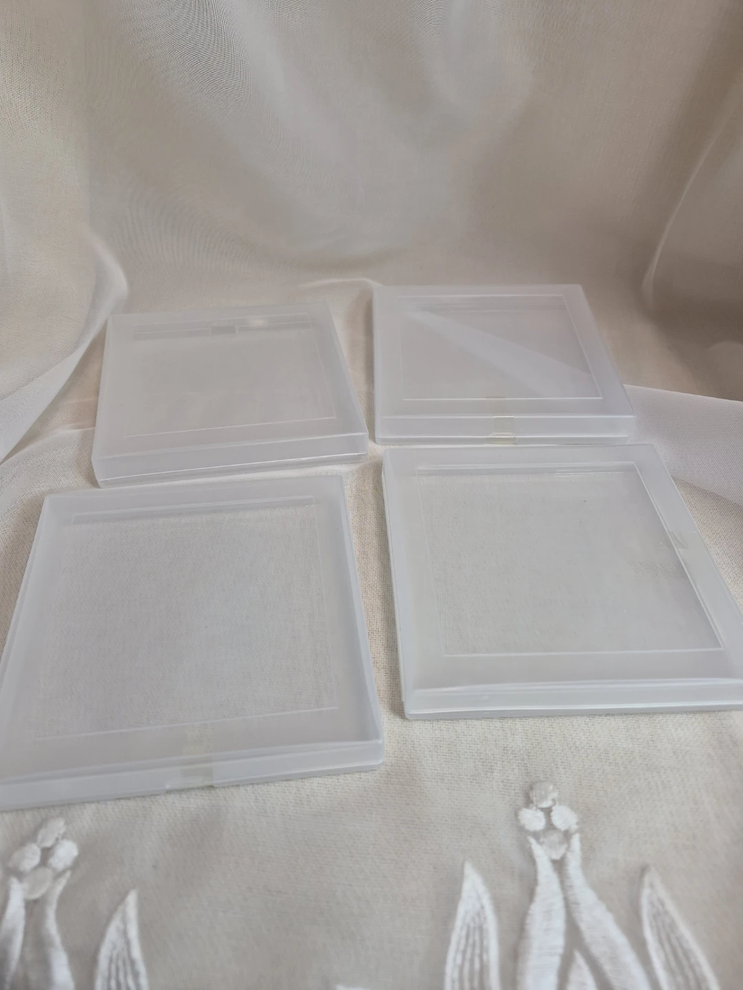 Lot of 4 Plastic Containers each are 4 1/4" x 4 1/4 x 3/4" - photo 2