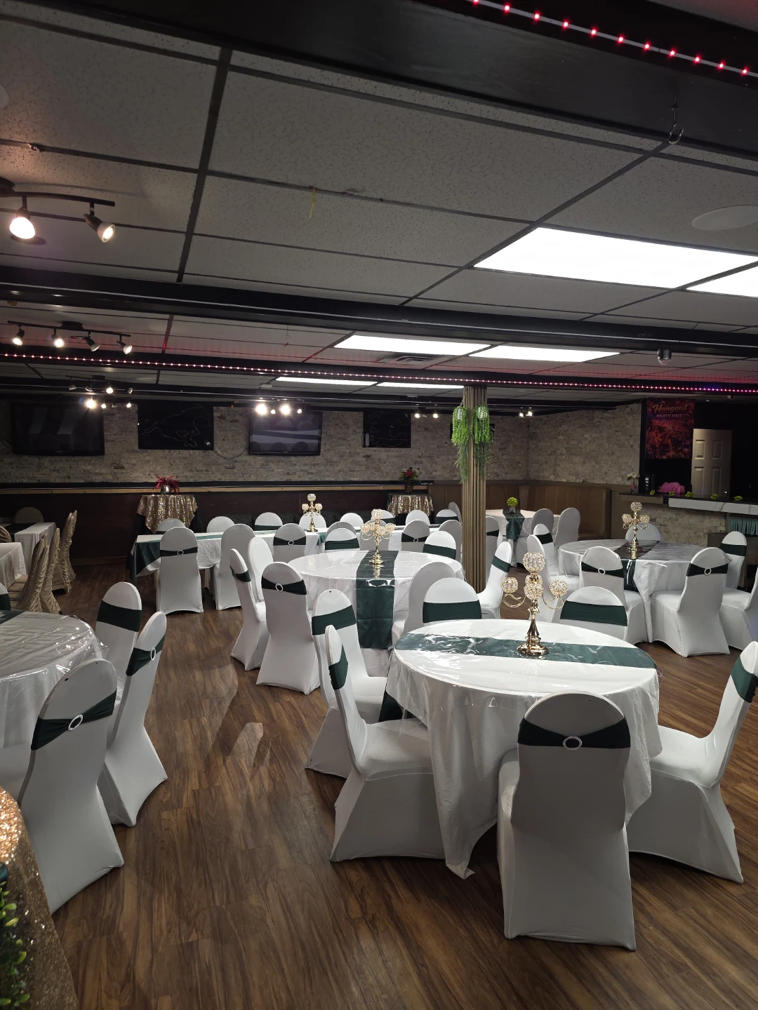 Hangout Party Hall Rental and Catering - photo 5