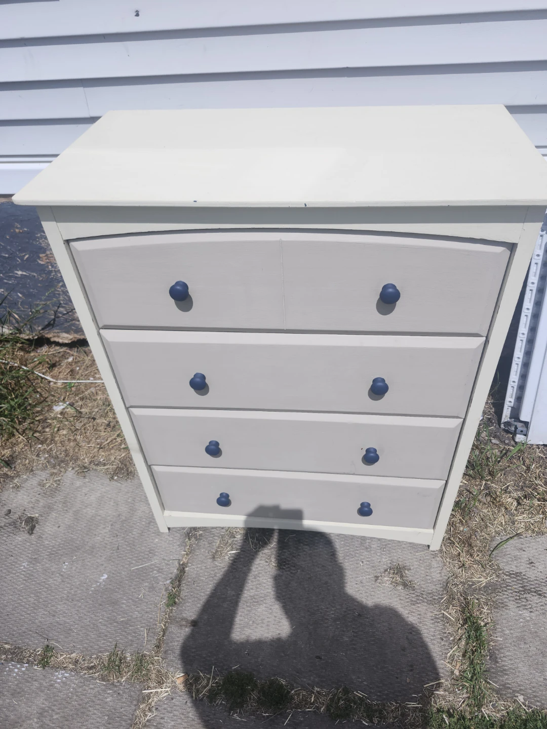 Solid wood 4 drawer dresser