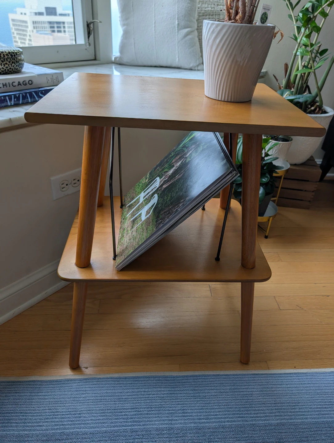 Side table / Record Player Stand