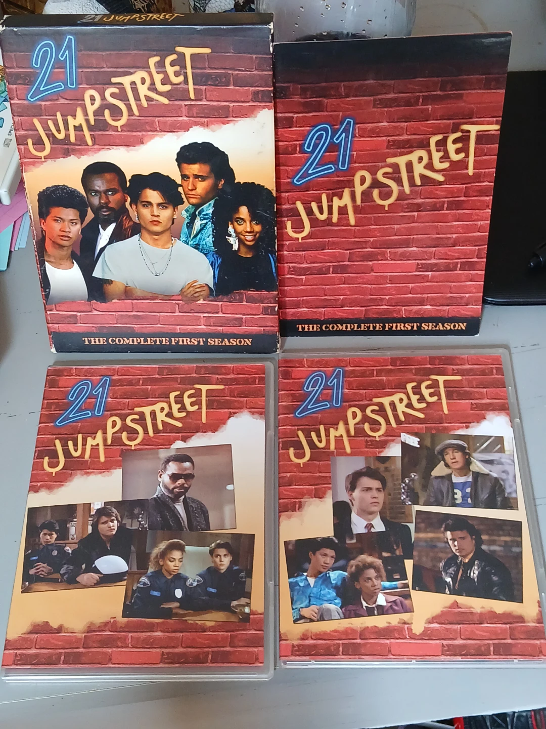 21 Jump Street: The Complete First Season DVD Box Set - photo 2