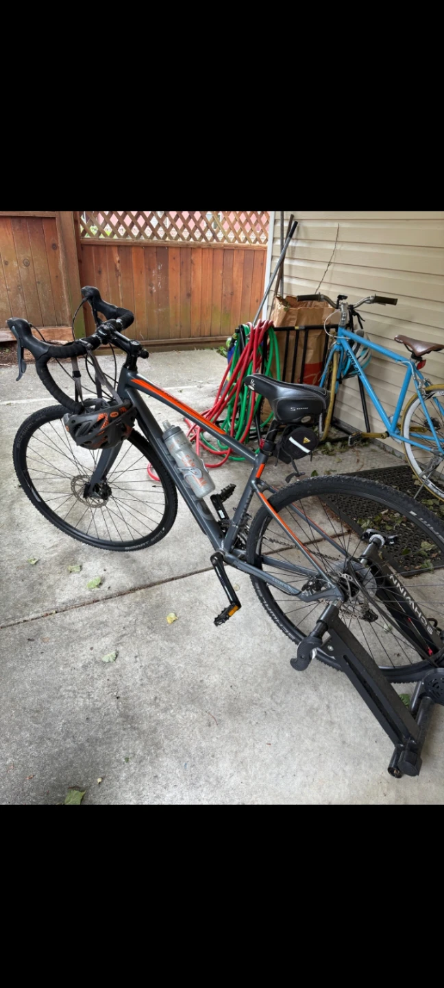 Giant Revel Bike with Schwinn Bike Trainer