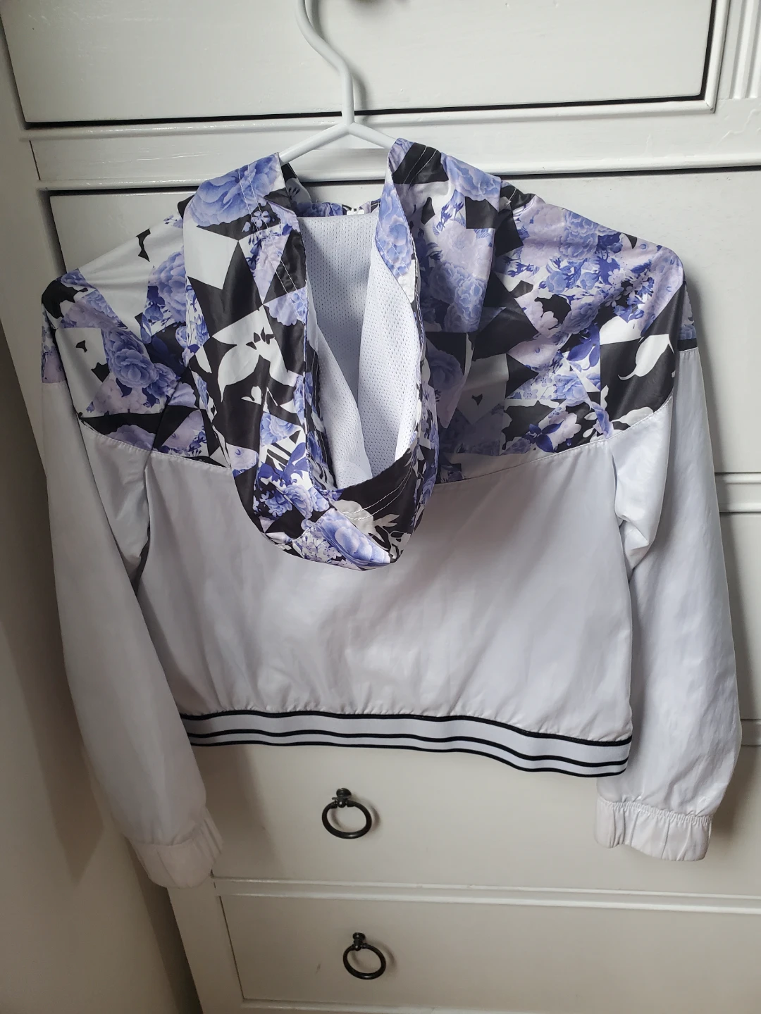 LN)Nike Girl's LG Windbreaker Jacket - photo 3
