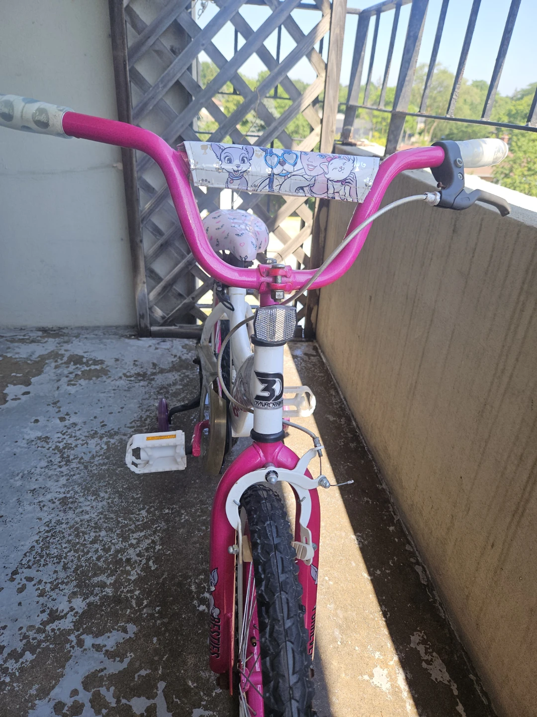 Girls Barbie Bike 16 inches - photo 4
