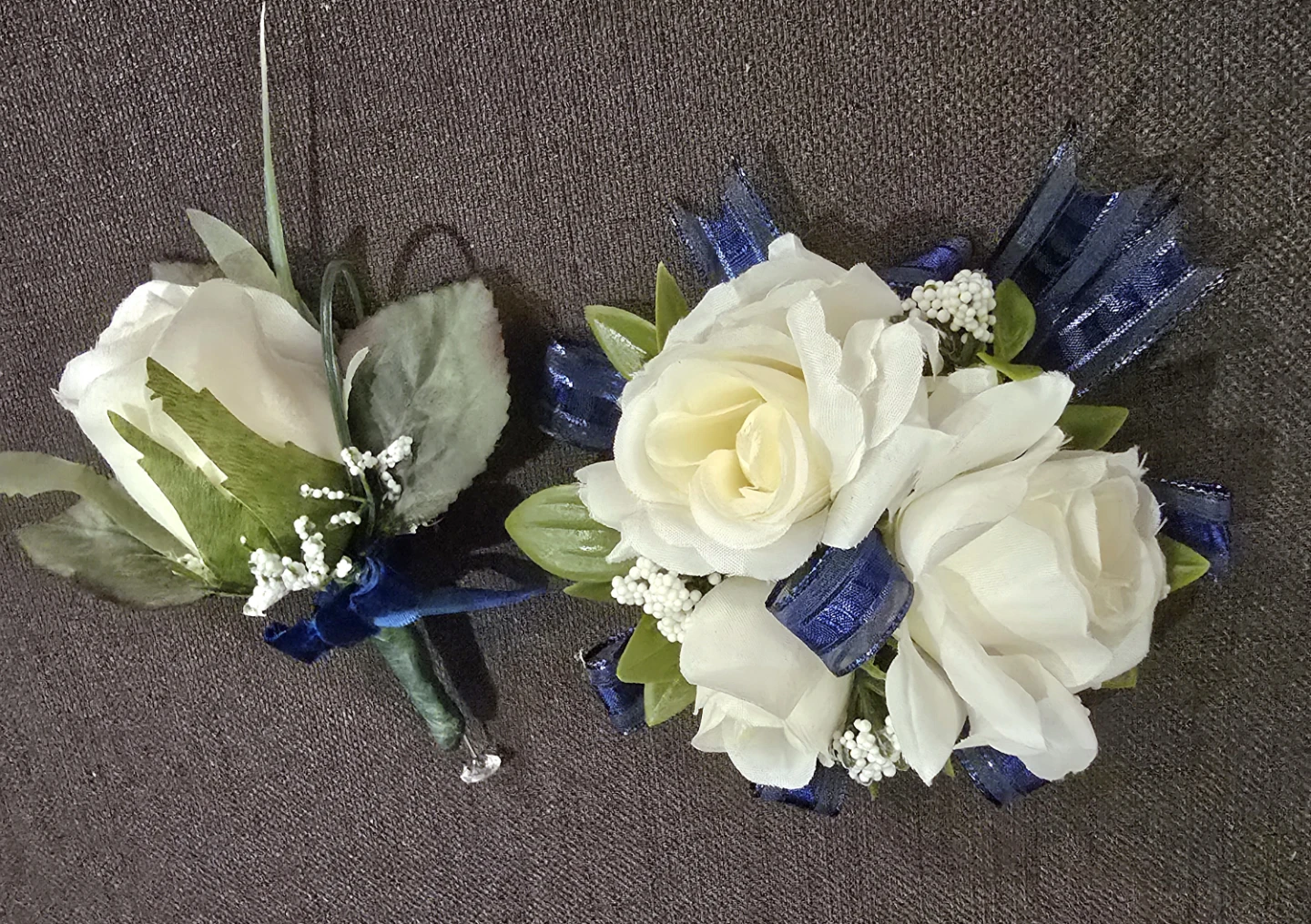 Corsage and Boutonniere Set - photo 2