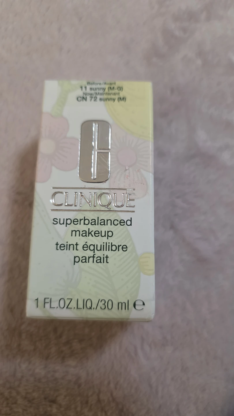 Clinique Superbalanced Makeup Foundation CN 72 Sunny (M) 30 ml