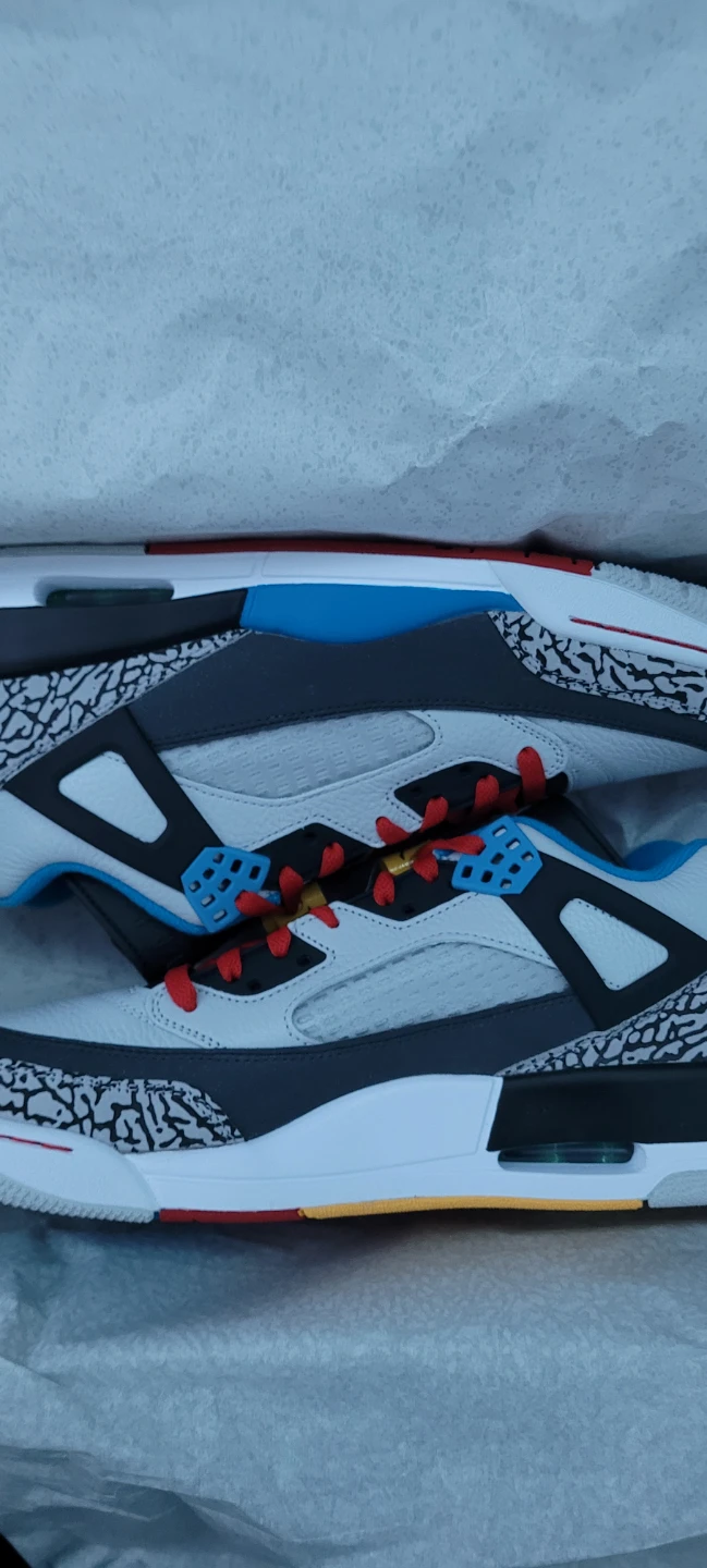 Jordan Spizike Low