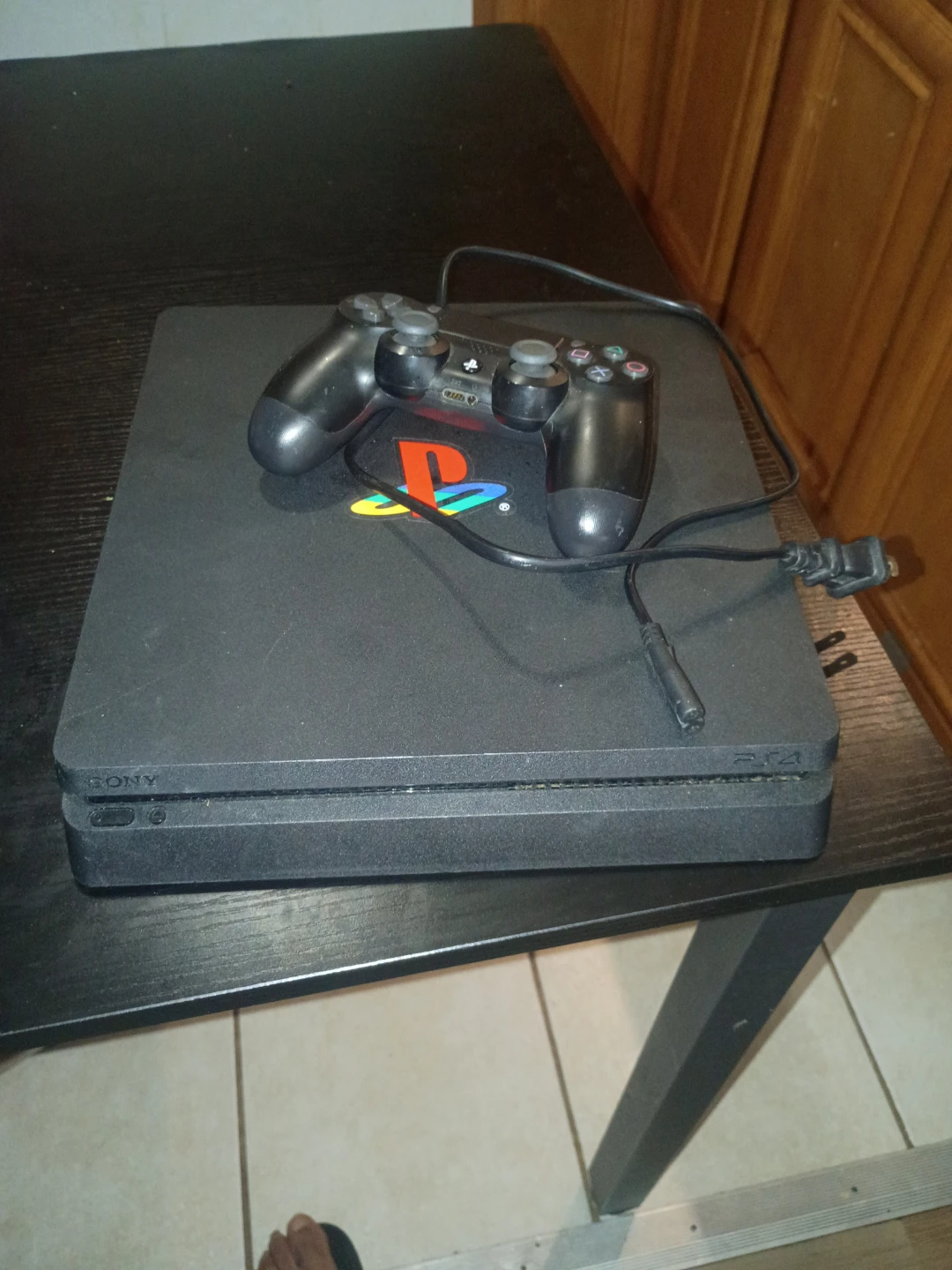 Ps4 with controller and power cord