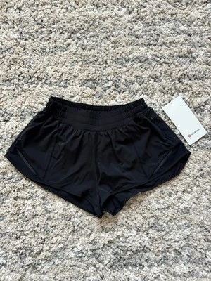 Lululemon Hotty Hot LR Short 2.5" Black Size 4