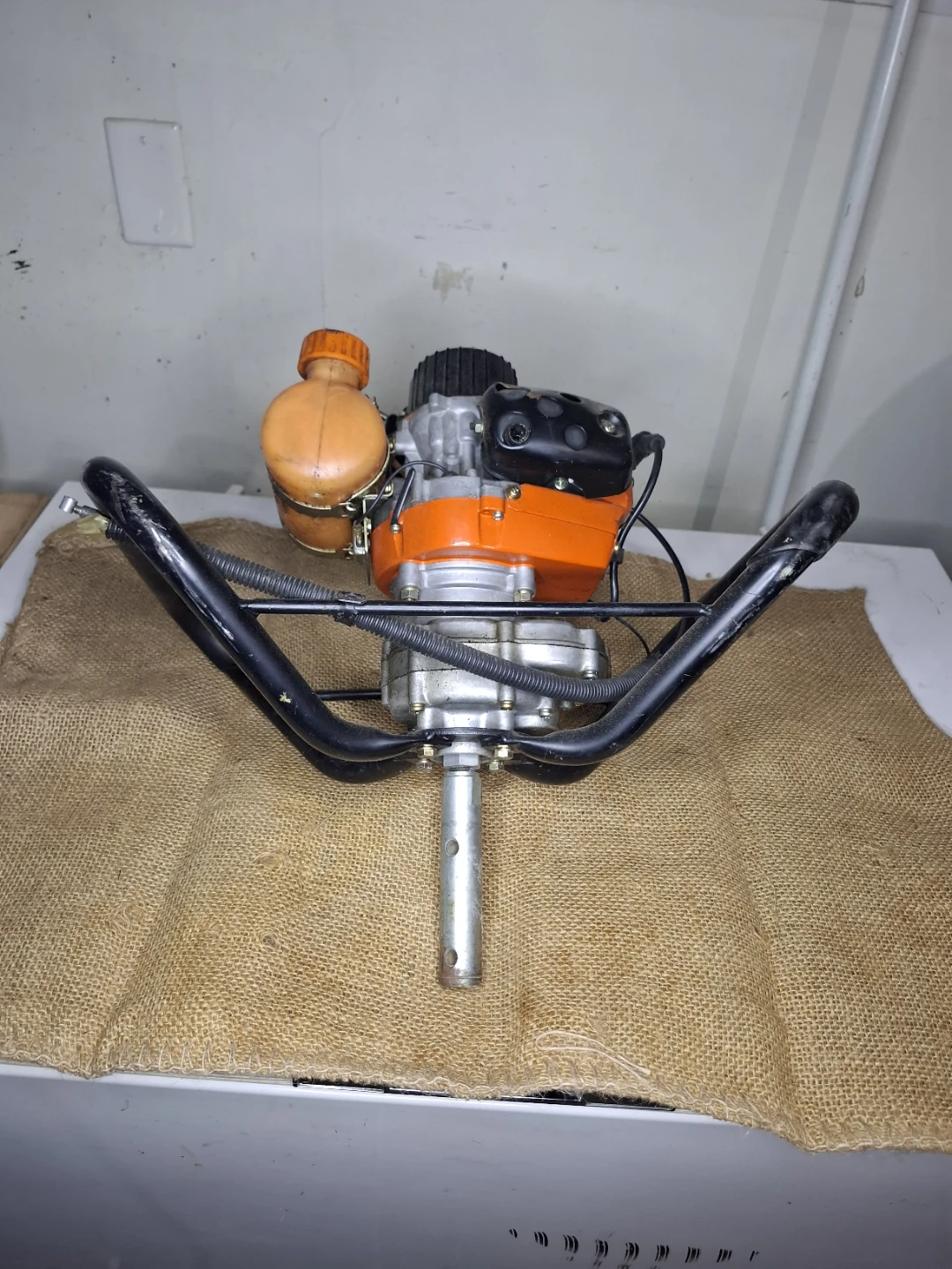Tanaka TIA-305 Earth Auger Powerhead