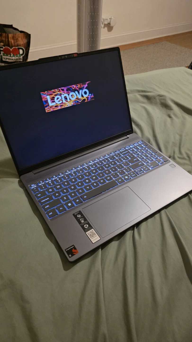 Lenovo - IdeaPad Slim 3x - 15.3" Laptop - Like new - photo 3