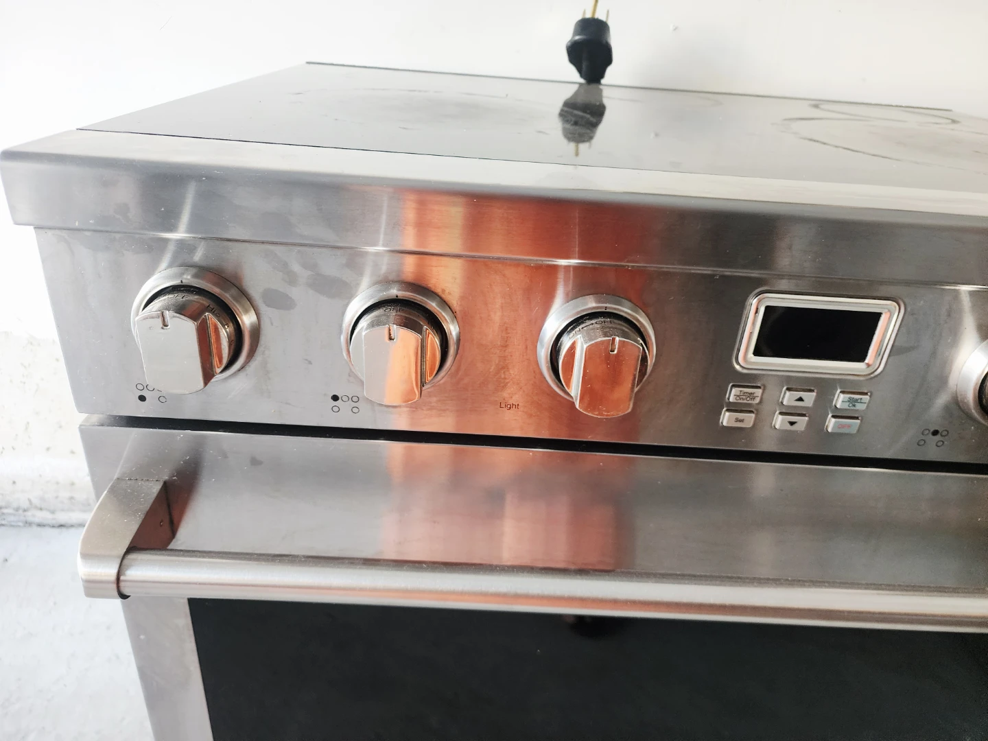 Vesta Professional Stainless Steel Range