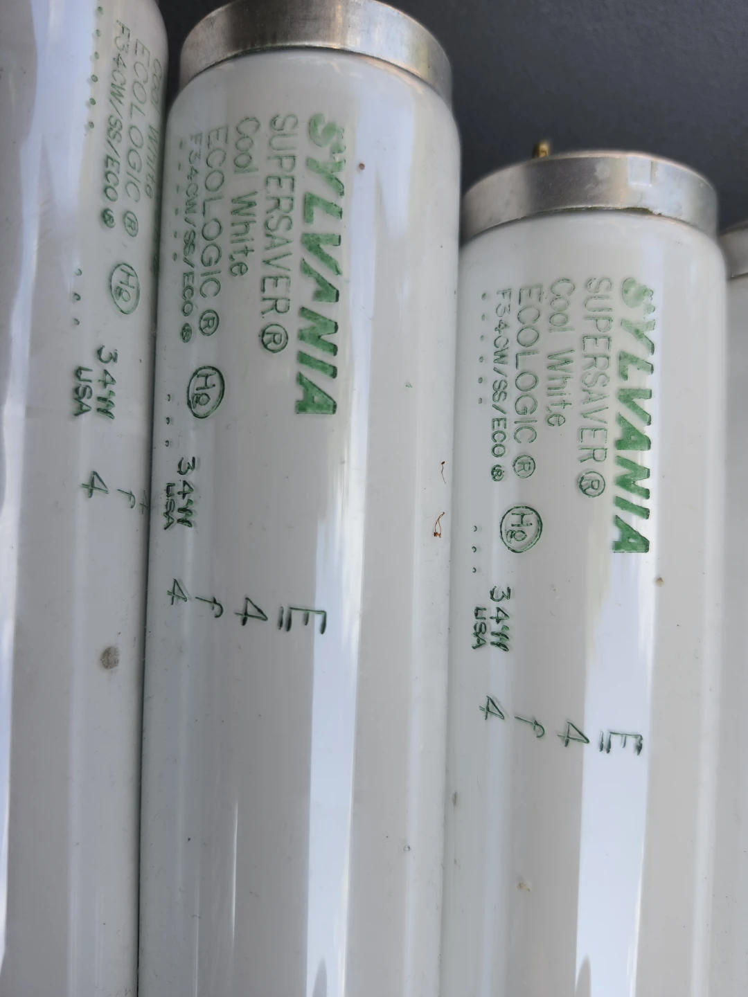 5 pcs  Cool White Fluorescent Tubes (all 5 pcs for $5)