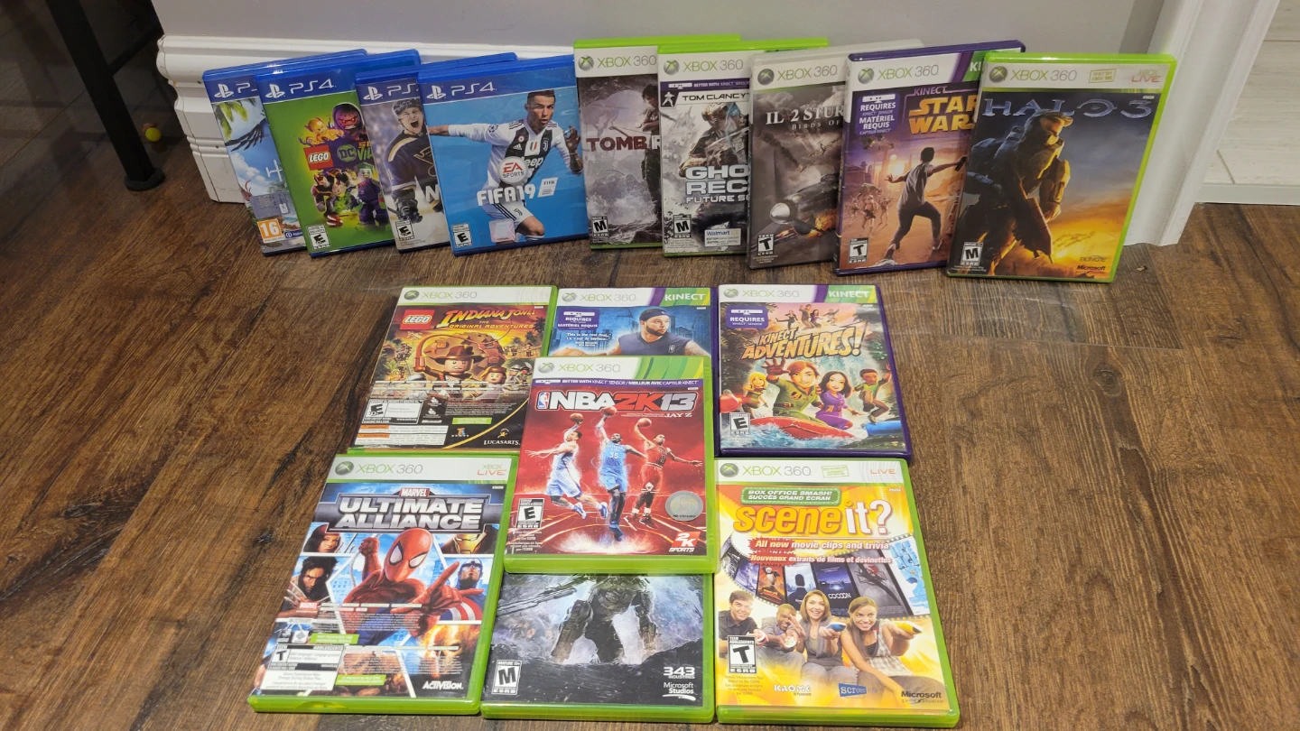 Collection of PS4 and Xbox 360 Video Games