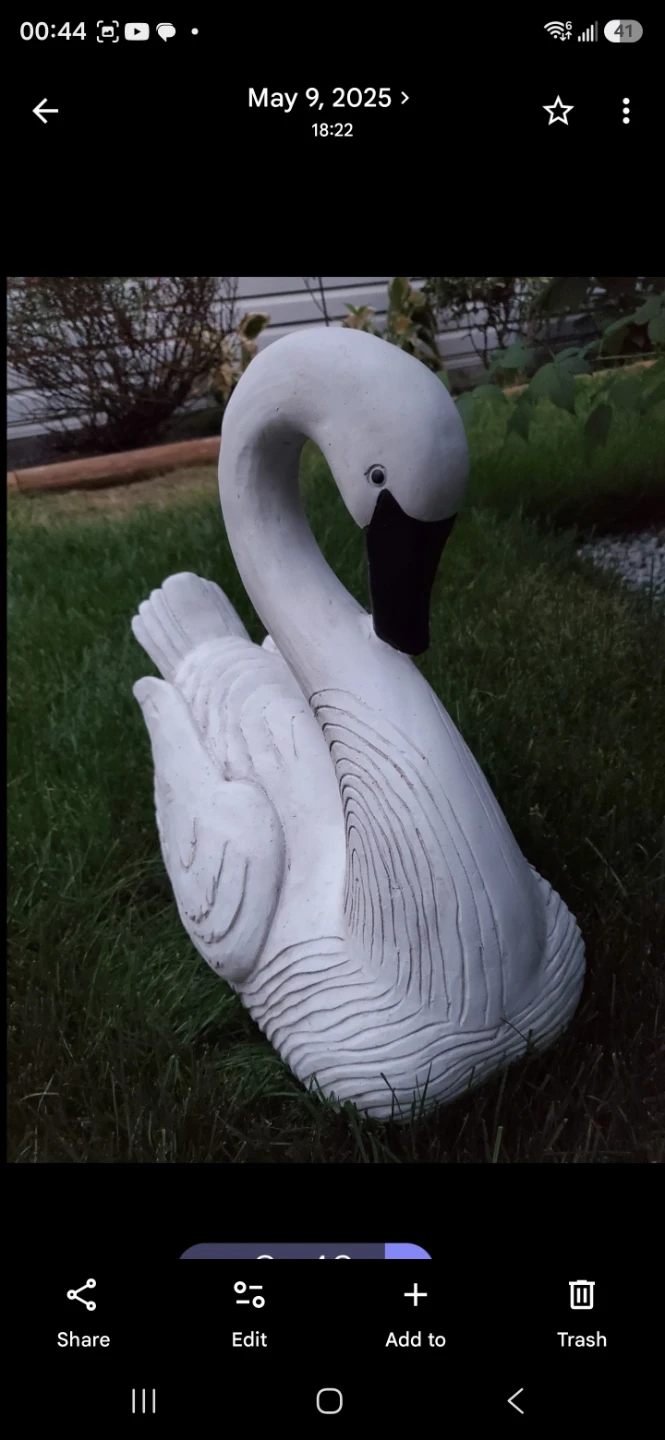 White Swan Garden Statue - photo 2