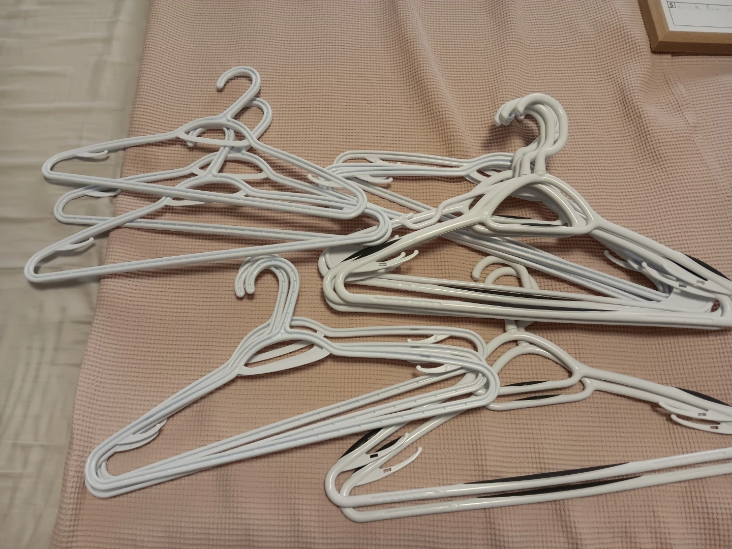 White Clothes Hangers (Set of 20)
