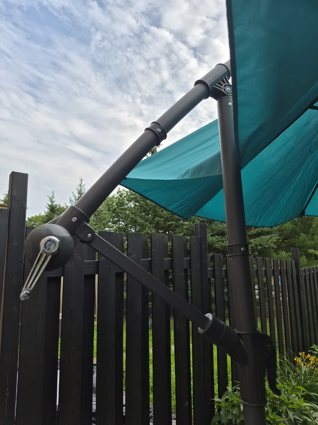 Teal Cantilever Patio Umbrella - photo 4
