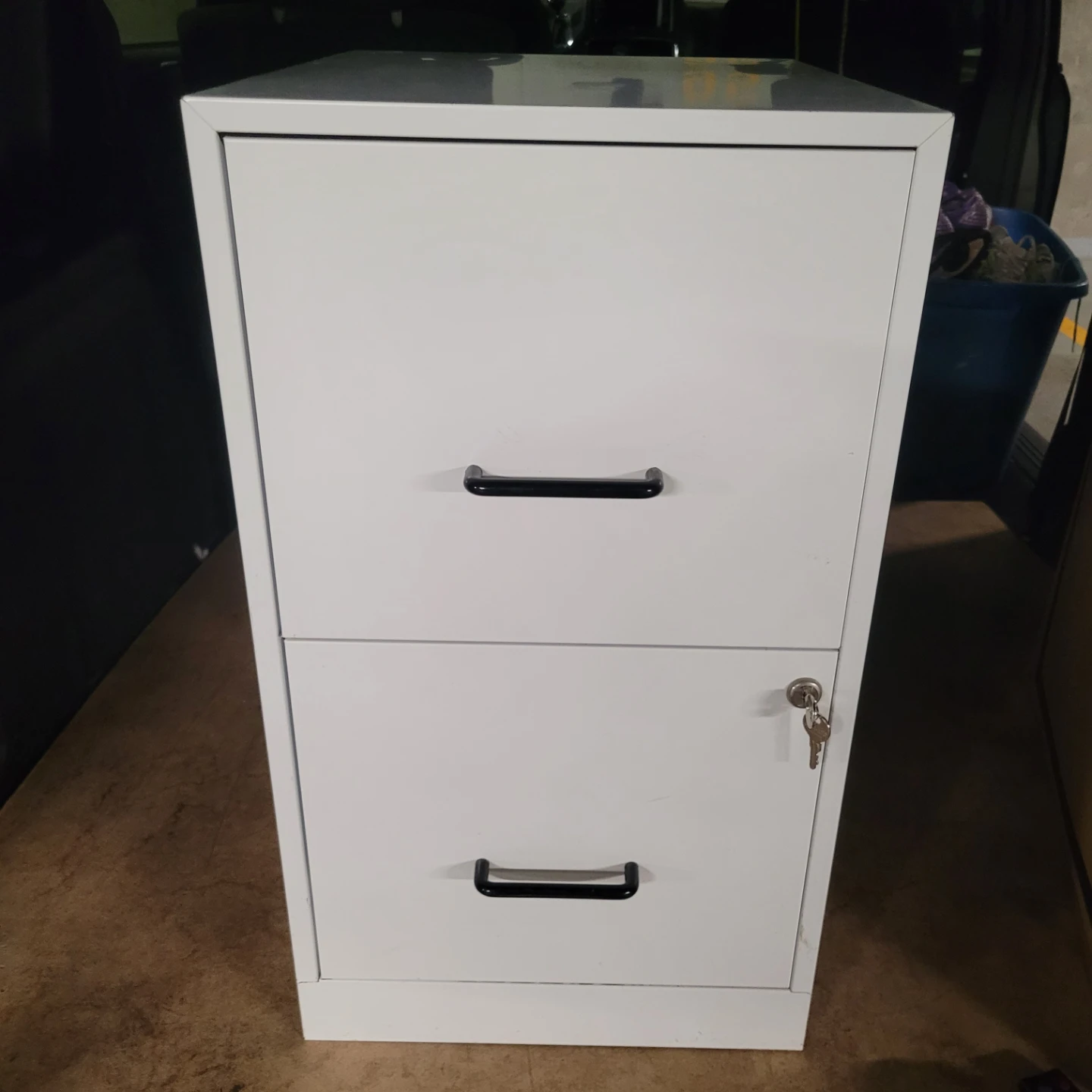 TWO DRAWER METAL FILING CABINET WITH LOCK AND TWO KEYS