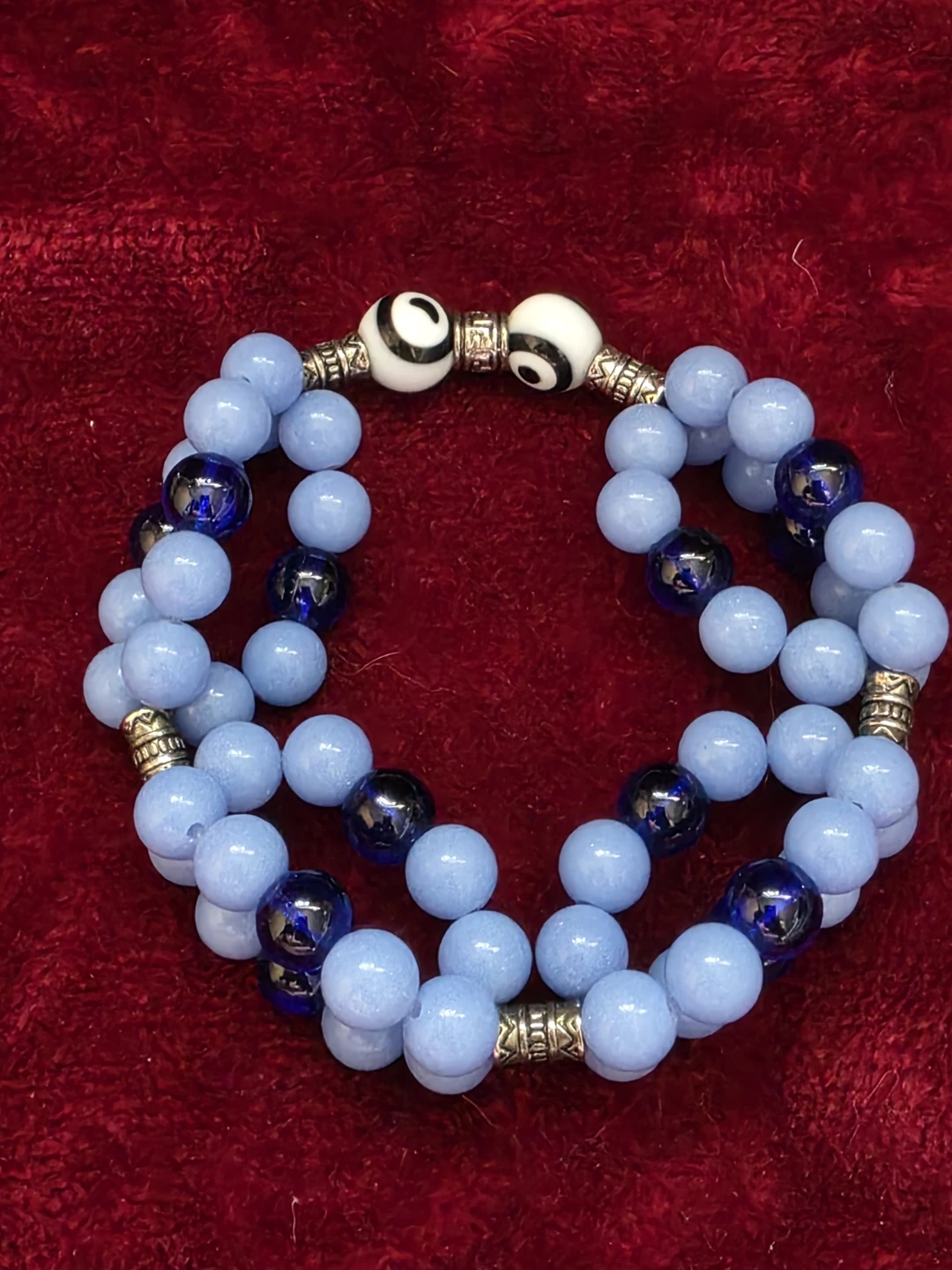 Blue Beaded Bracelet with Decorative Beads