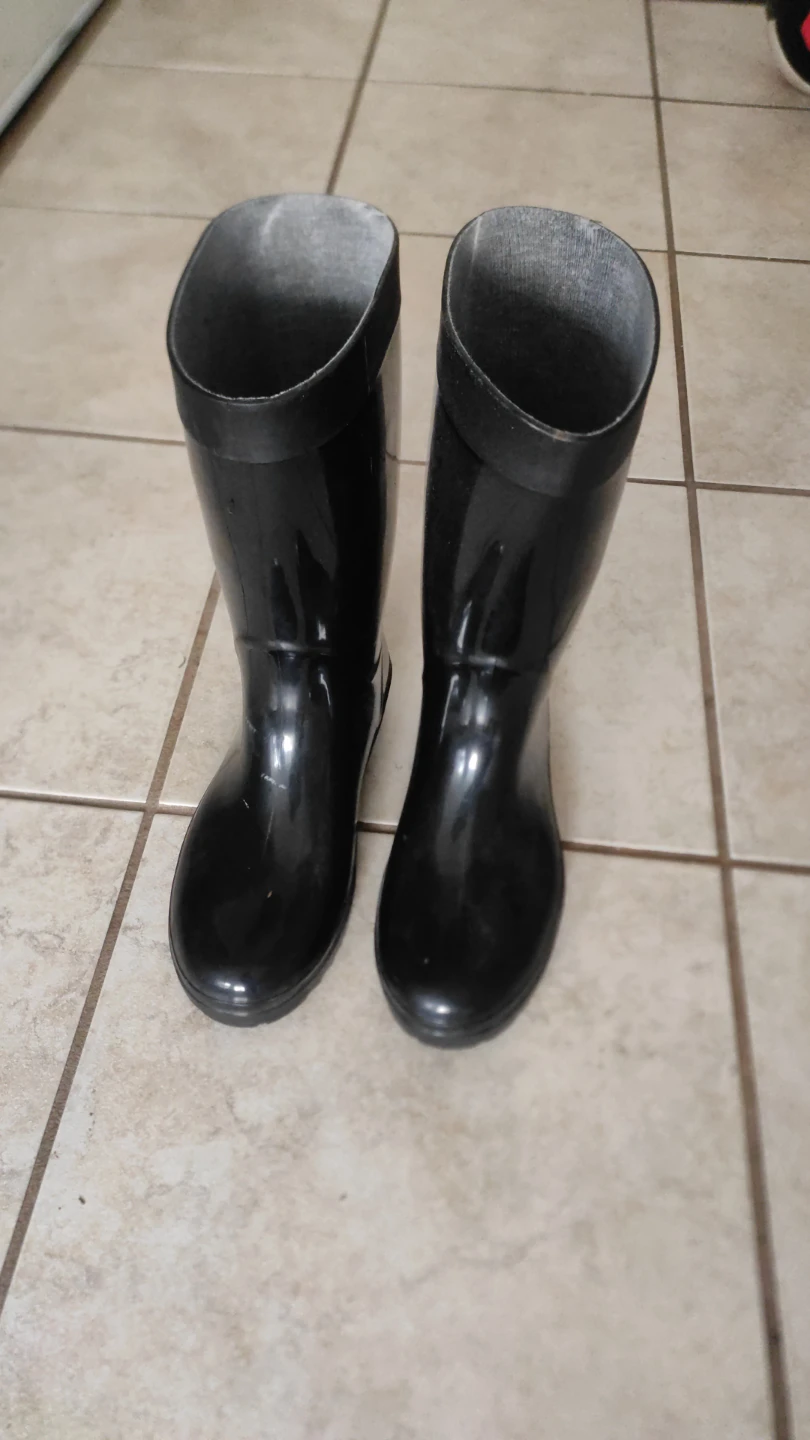 Rain boots