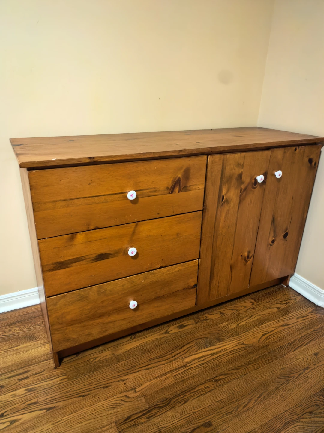 Wooden Dresser with 3 Drawers and Cabinet