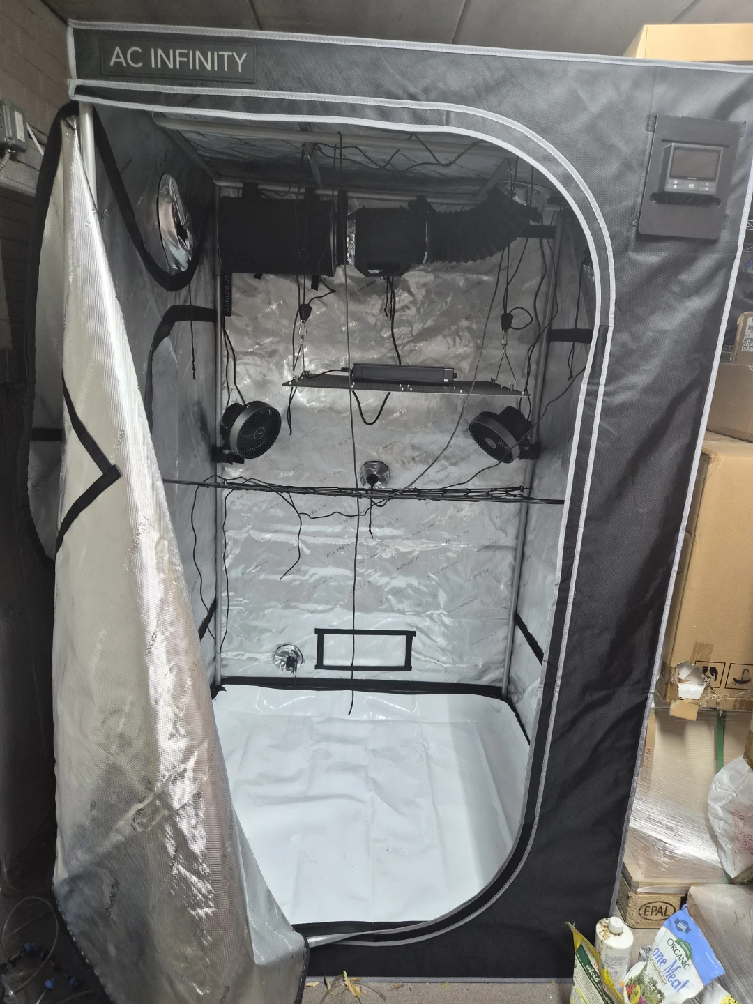 AC Infinity 4x4 Grow Tent