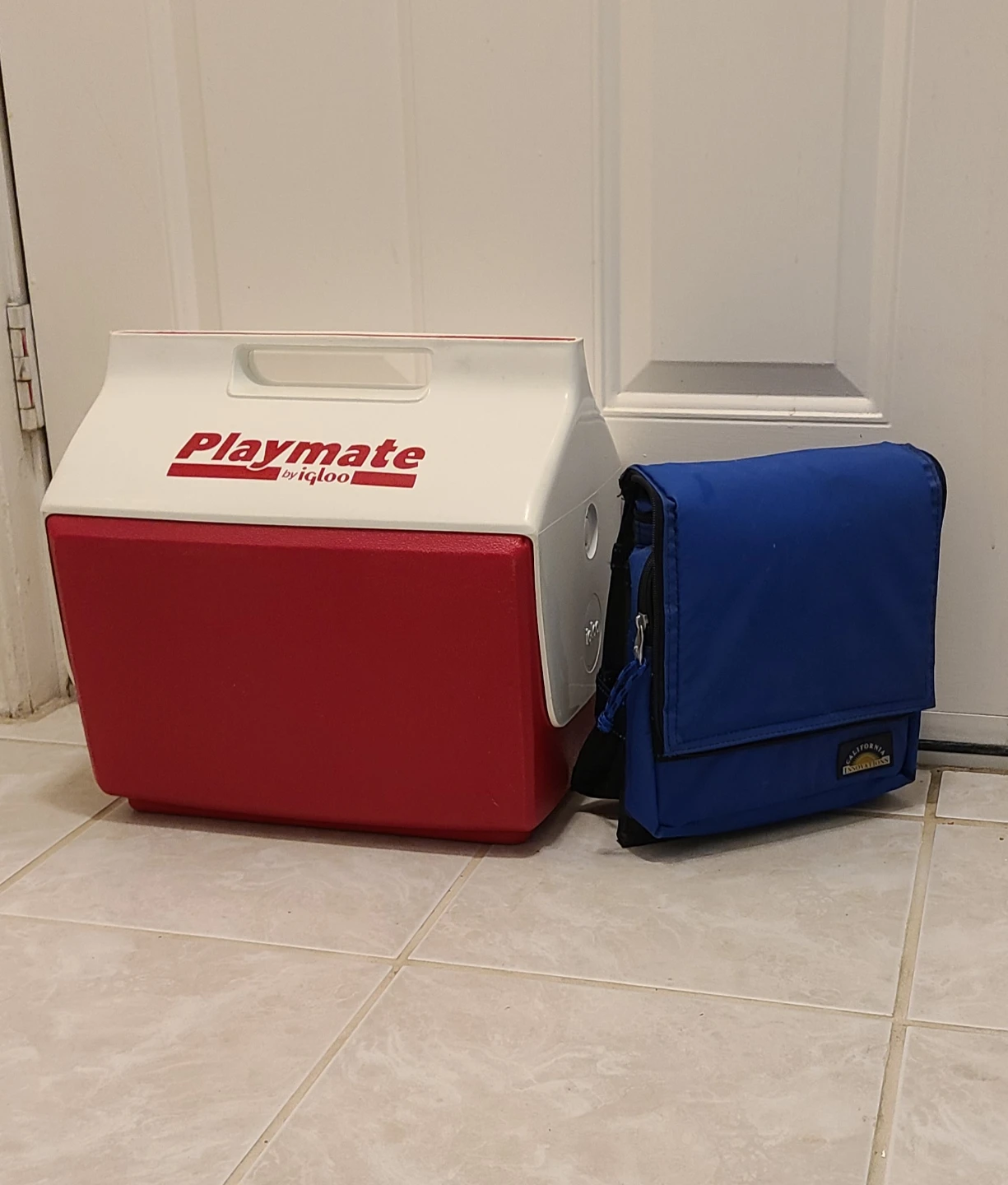 2 Cooler Deal! - Igloo Playmate Very Clean! & Cooler Bag
