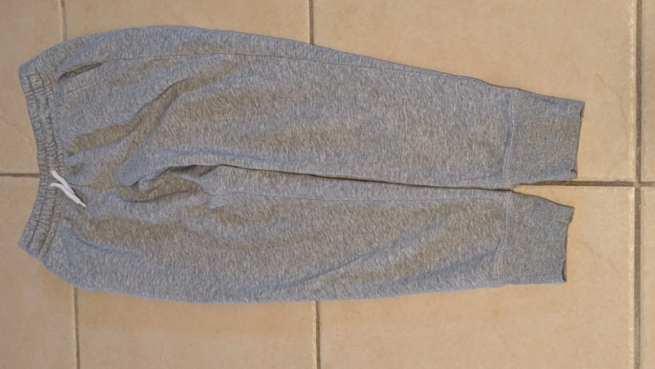Puma kids Grey Sweatpants L 10-12 - photo 2