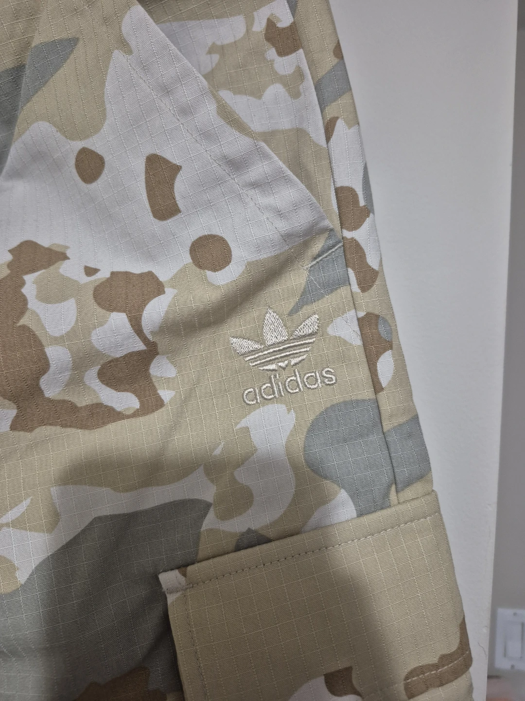 BNWT Adidas Camo Hoodie and Cargo Pants Set - photo 5