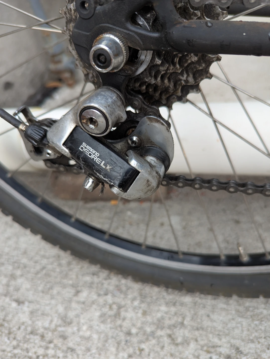 Vintage Concorde Stealth Mountain Bike - Shimano Deore LX - photo 3
