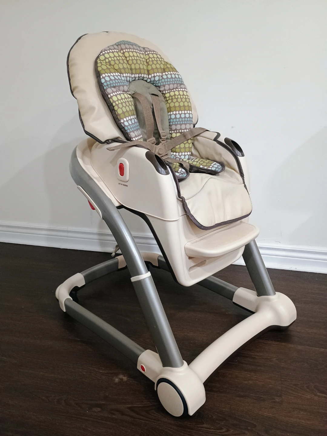 Graco High seat chair with booster seat and cover