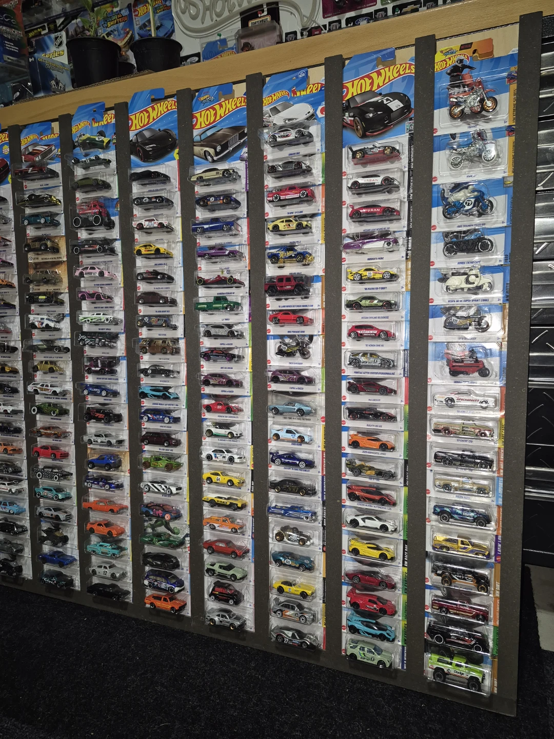 Hot Wheels Die-cast Cars Display - photo 4
