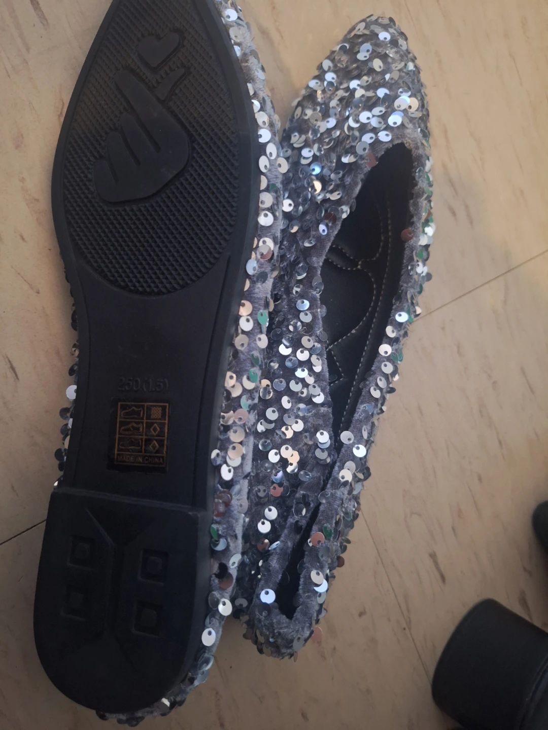 Sparkly Ballet Flats Size 8 - photo 2