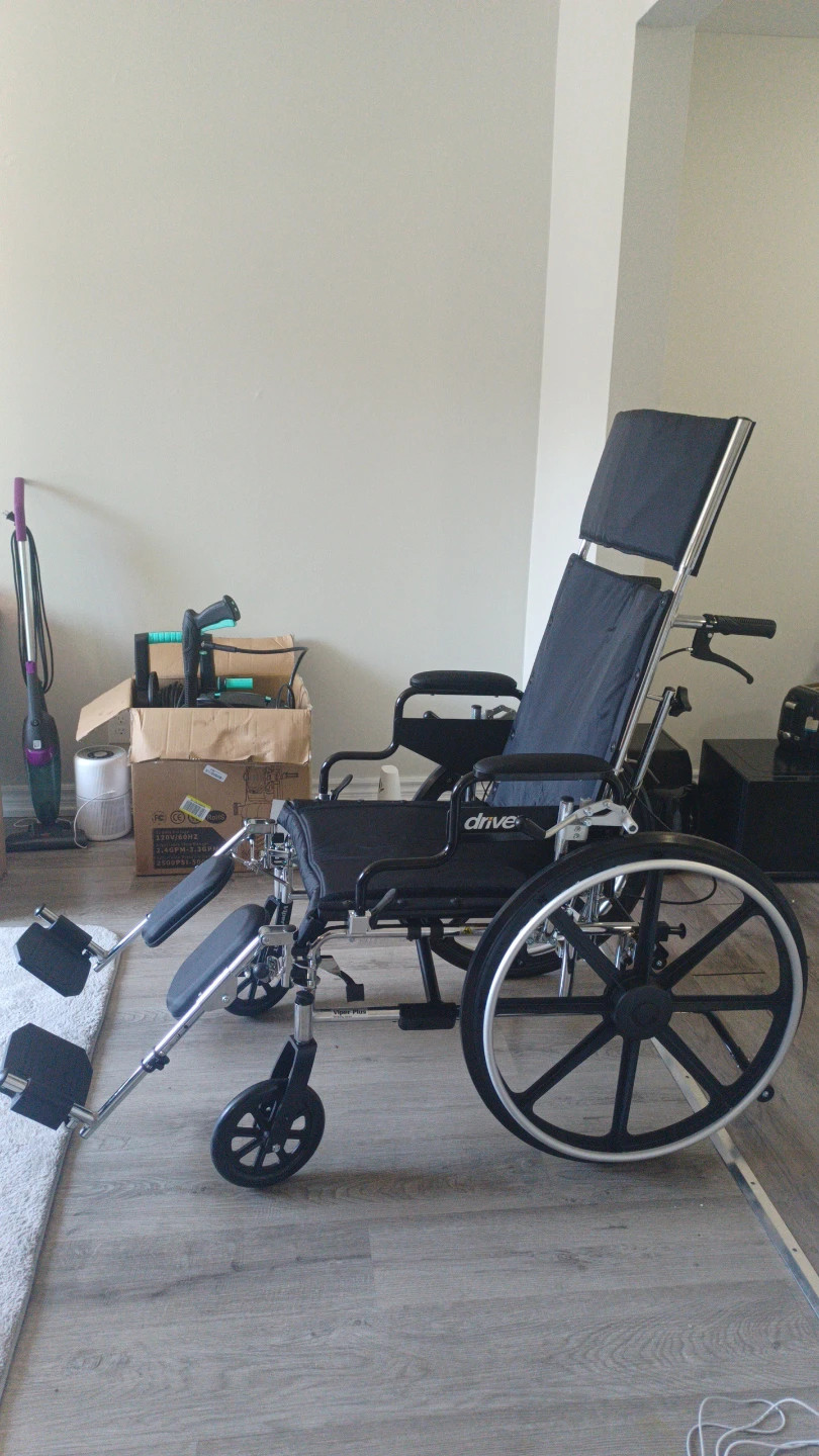 Drive Medical Wheelchair 👨‍🦼