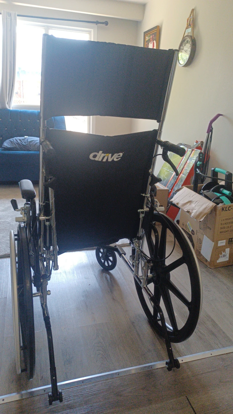 Drive Medical Wheelchair 👨‍🦼 - photo 4