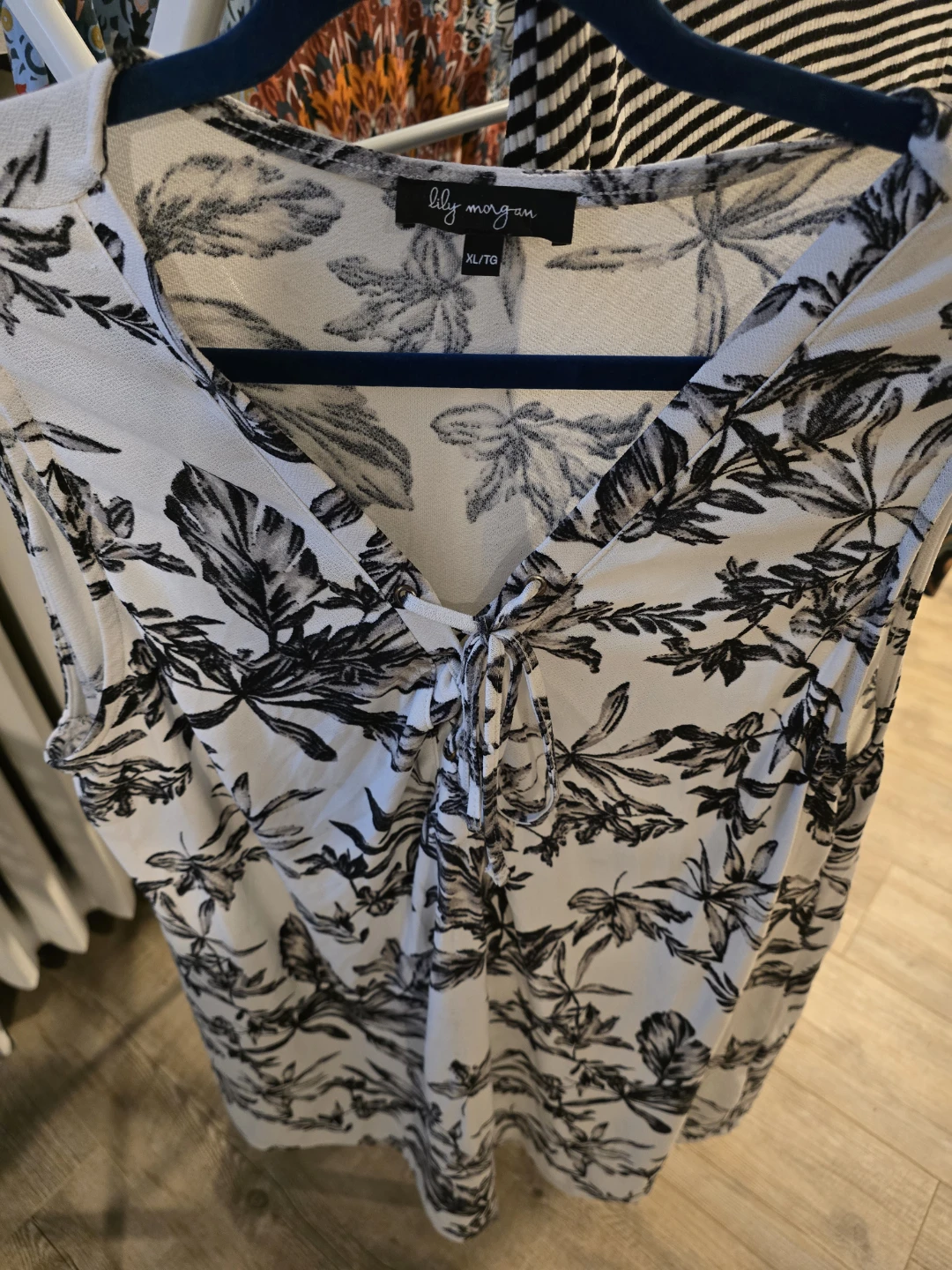 Lily Morgan Sleeveless Floral Print Top - photo 3