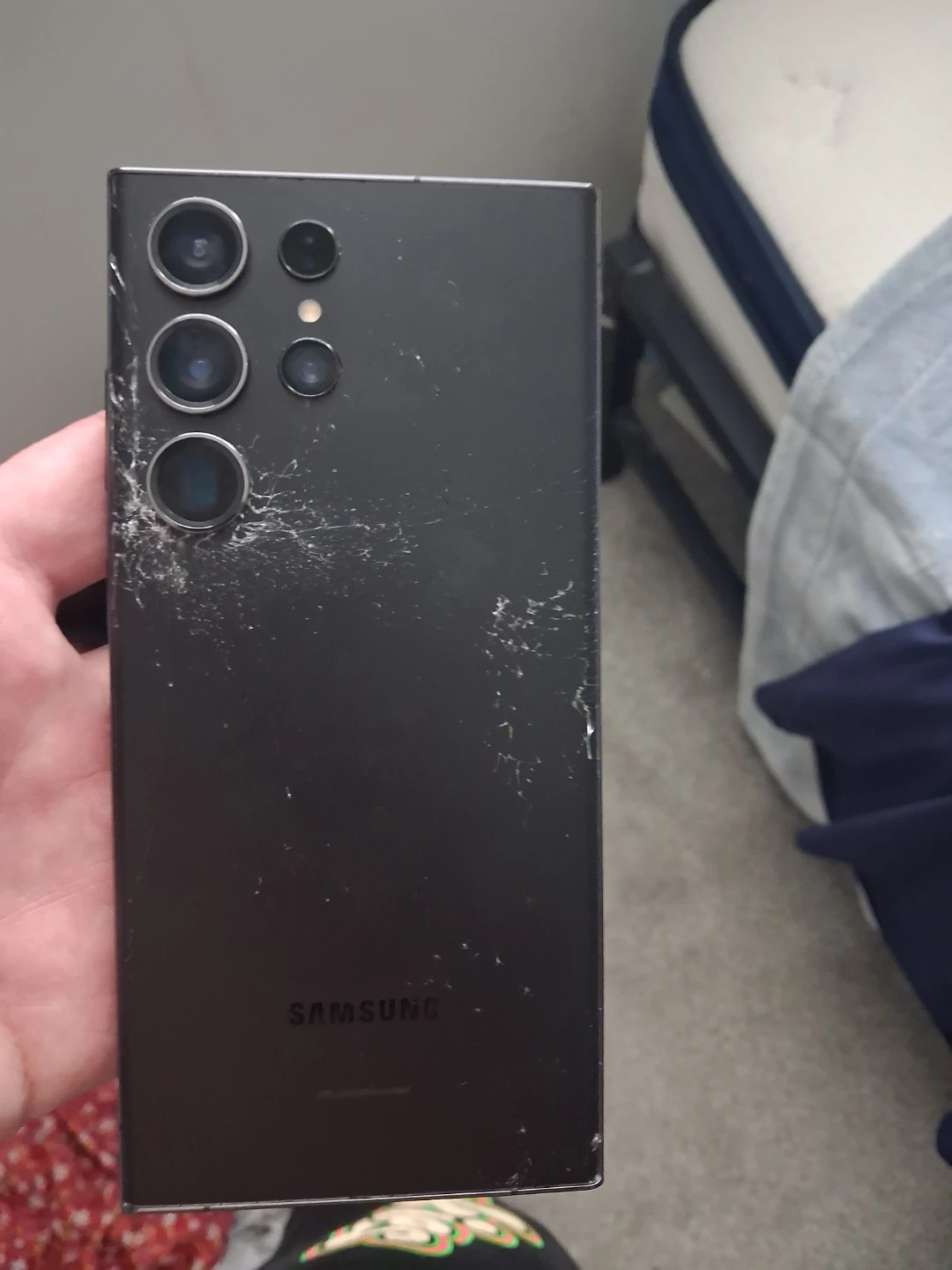 Samsung Galaxy S22 Ultra Cell Phone - photo 2