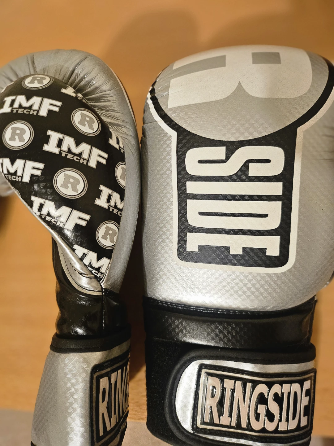 Ringside Boxing Gloves (L-XL)
