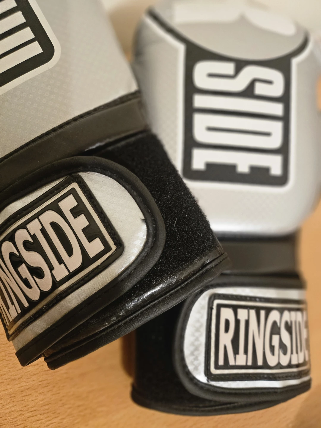Ringside Boxing Gloves (L-XL) - photo 2