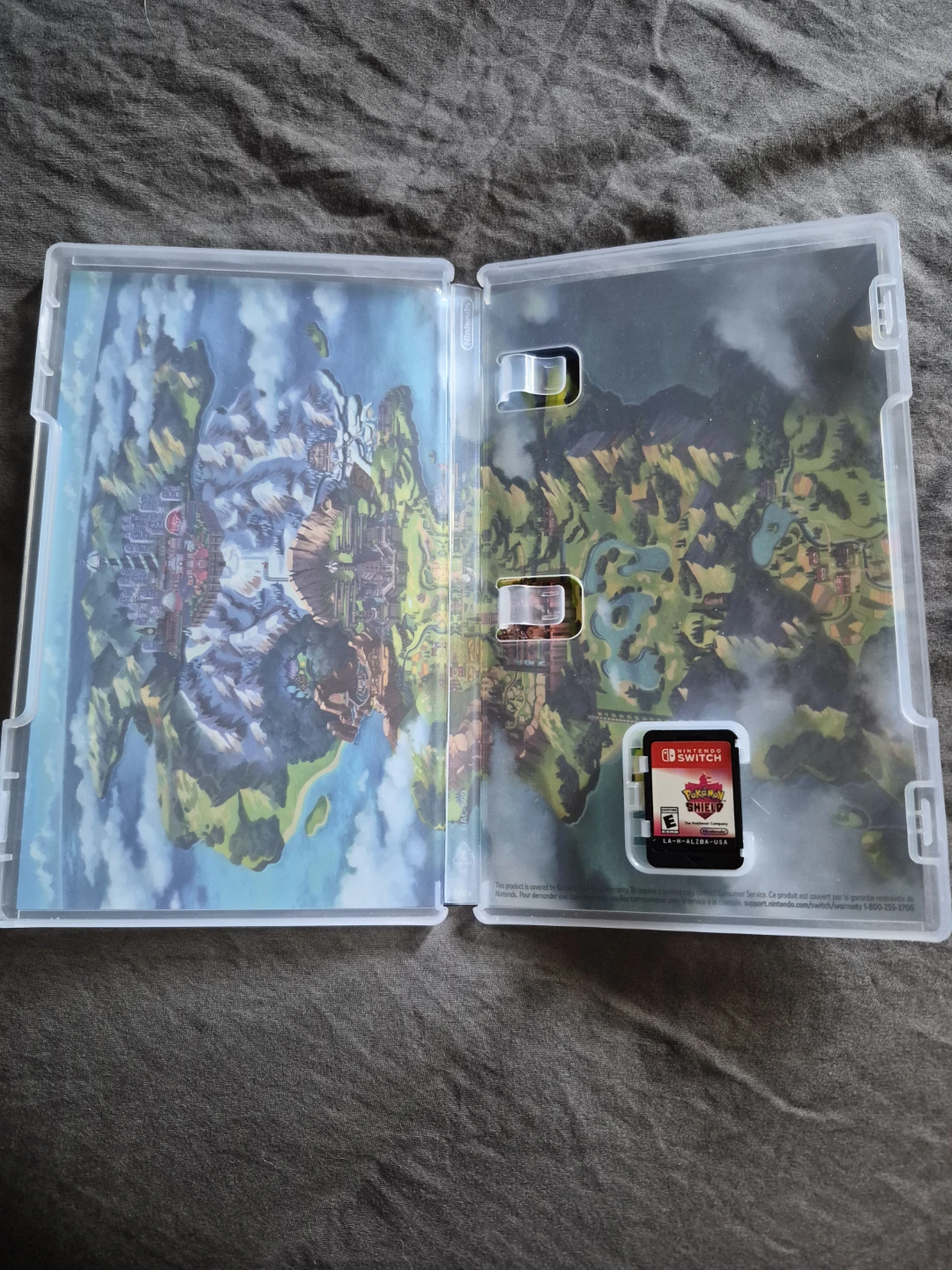 Pokémon Shield - Nintendo Switch - photo 3