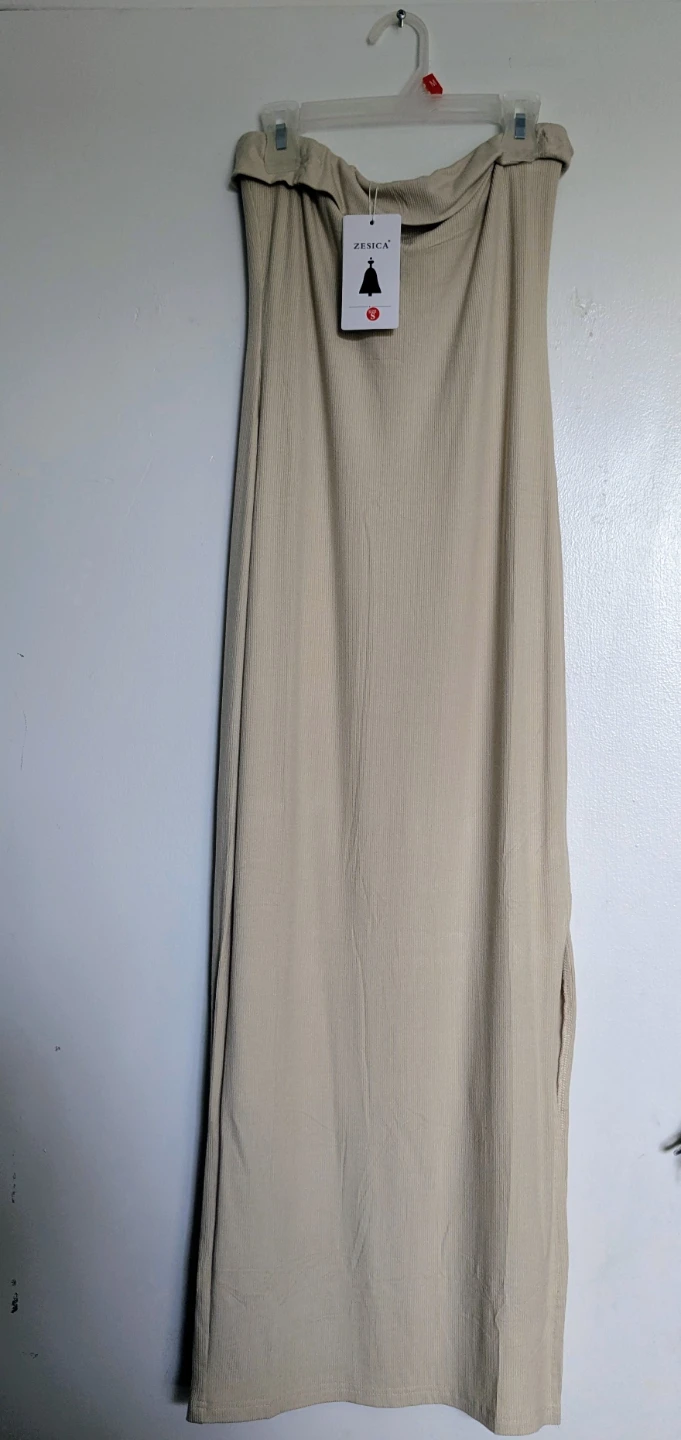 Zesica Beige Ribbed Maxi Skirt