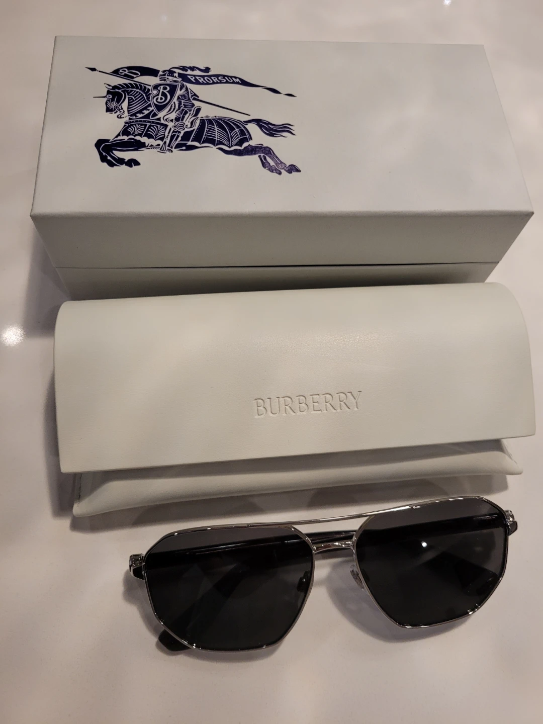 Burberry Sunglasses - photo 4