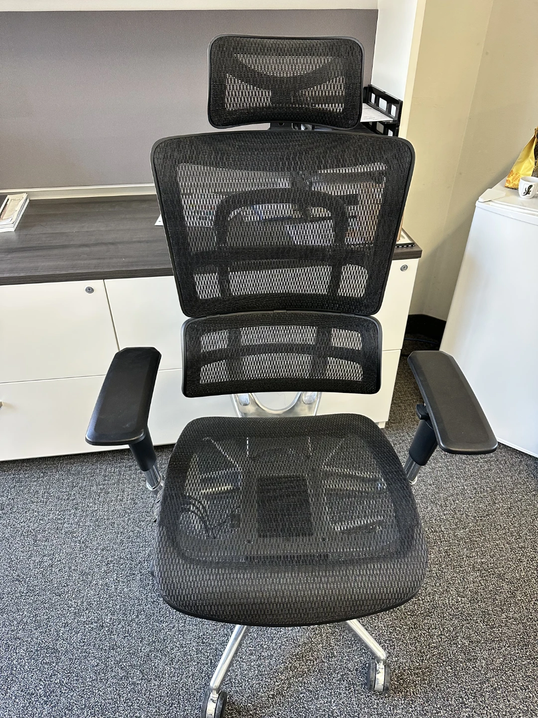 Black Mesh Ergonomic Office Chair - photo 2