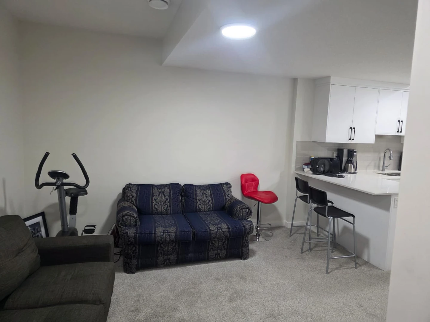 One bed room basement - photo 2