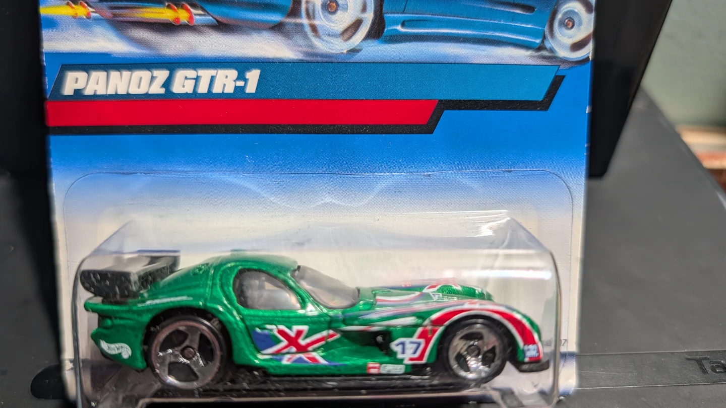 Hot Wheels Panoz GTR-1 Diecast Car