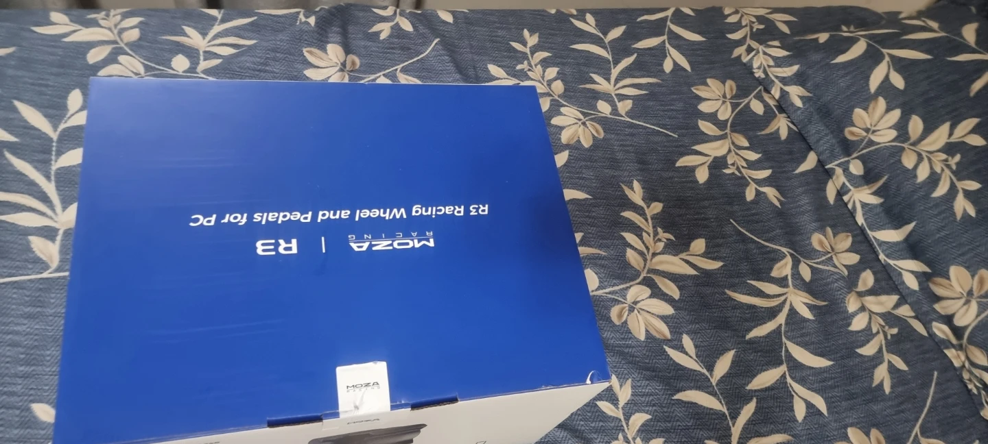 "MOZA R3 PC Bundle, Like New,3-Year Warranty - photo 2