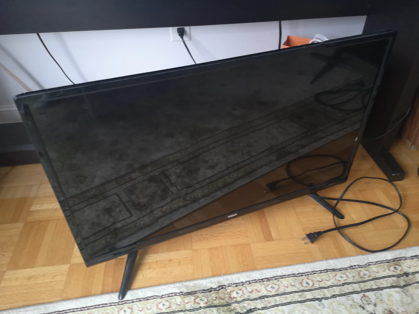RCA 32-inch TV